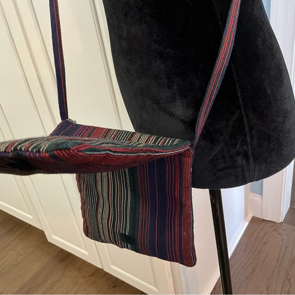 EUC Festival Crossbody Zip Bag Purse - Picture 6 of 12